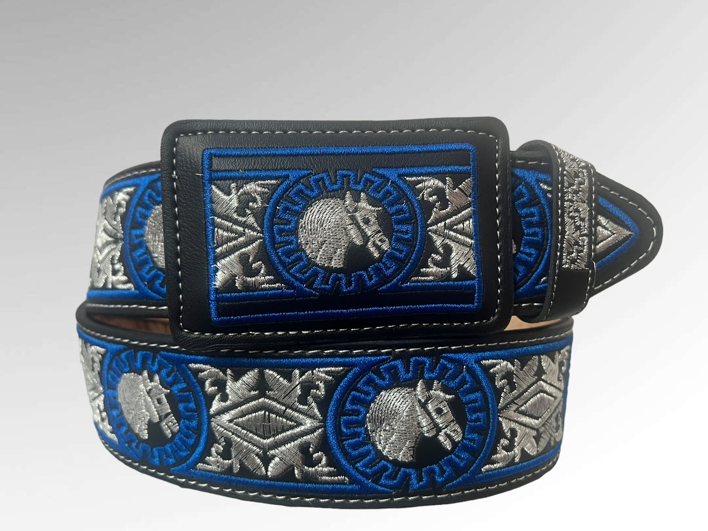 Cinto Bordado/Embroidered Belt