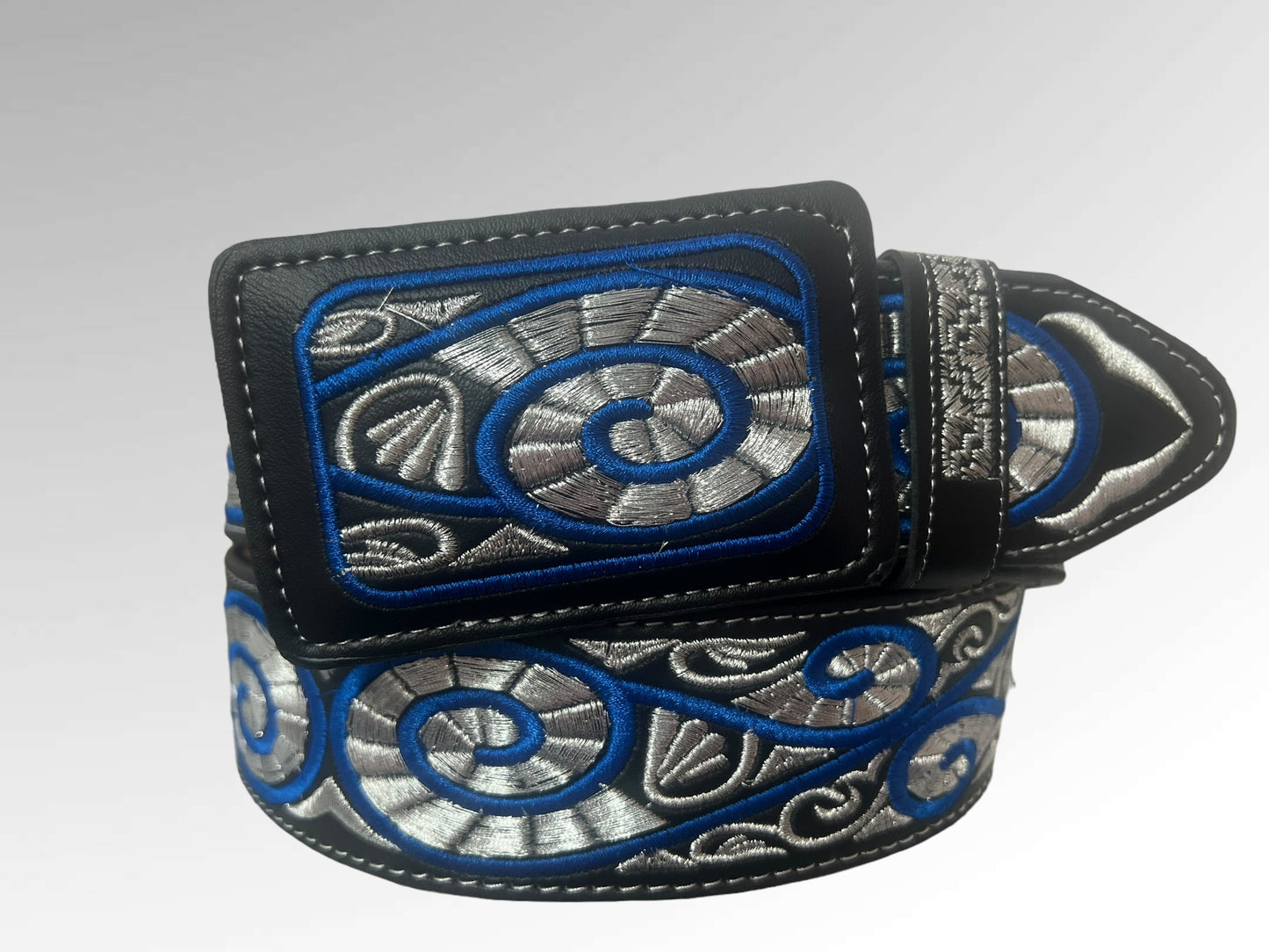 Cinto Bordado/Embroidered Belt